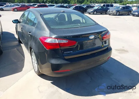 2015 Kia Forte Lx z USA, uszkodzony, nr VIN KNAFX4A60F5274467